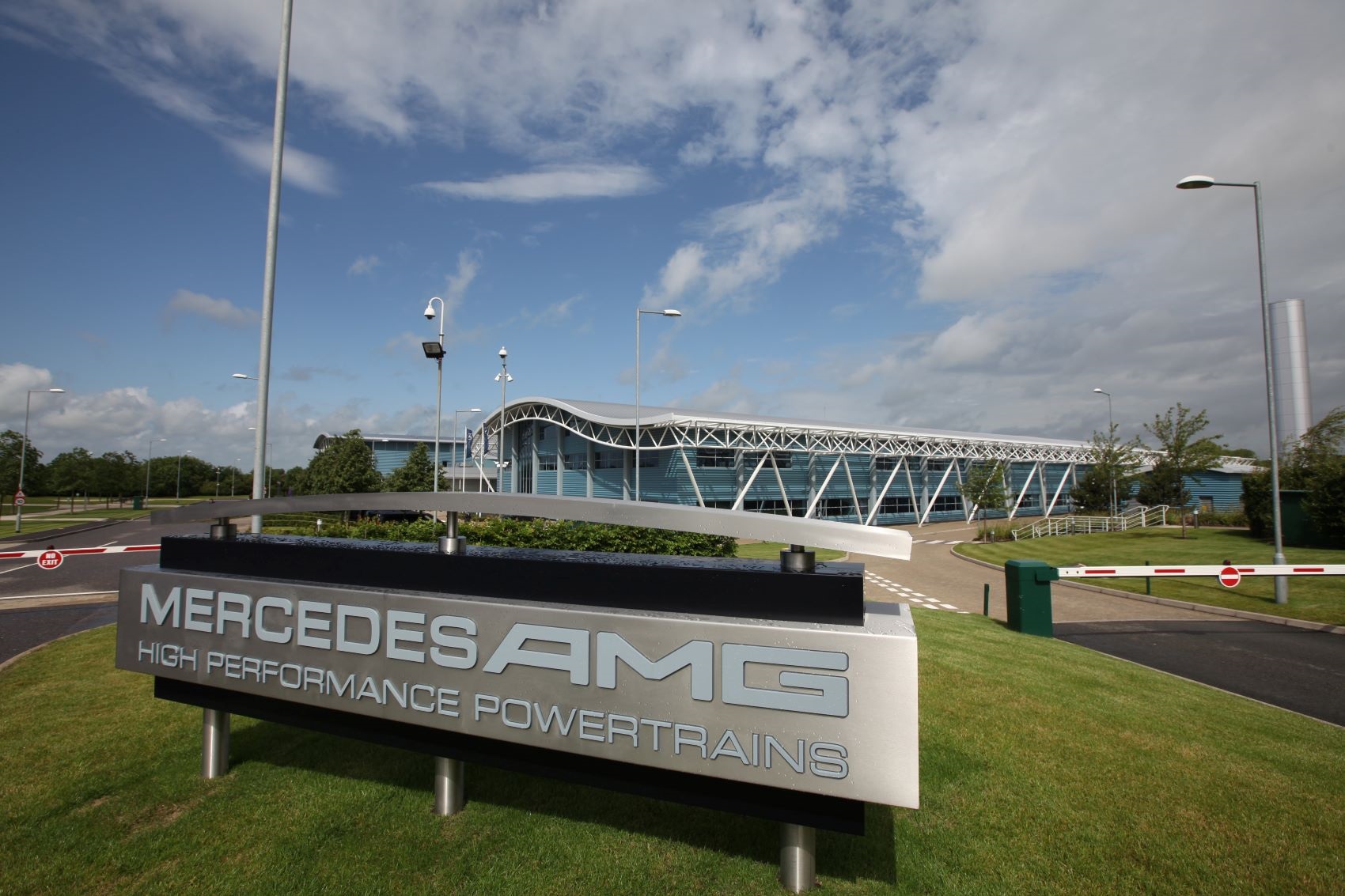 Mercedes, Brixworth, factory, racingline