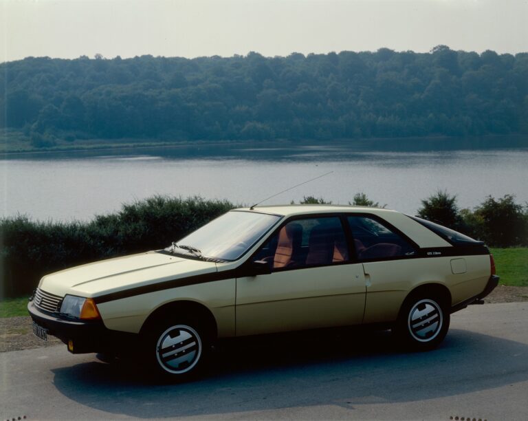 RENAULT FUEGO