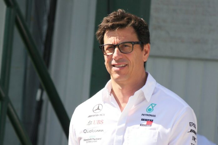 Wolff, racingline