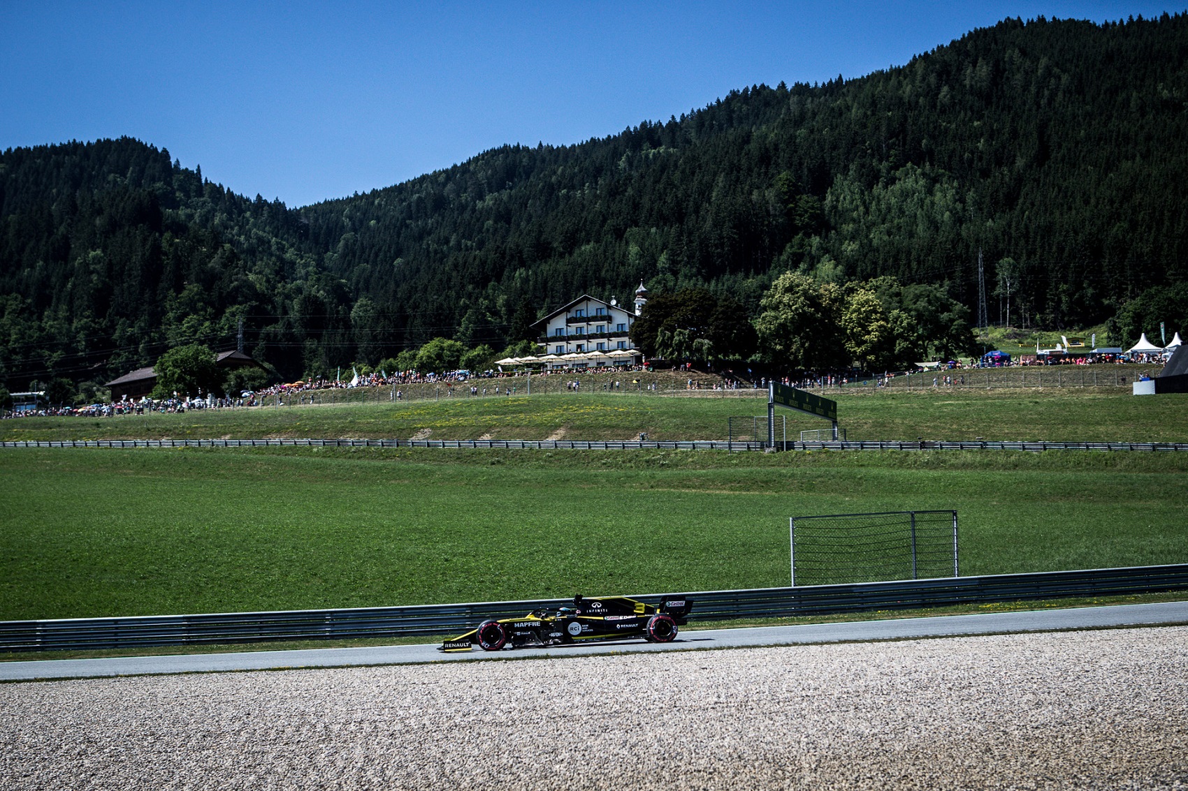 Az Osztrák Nagydíj a biztonsági intézkedésektől is függ