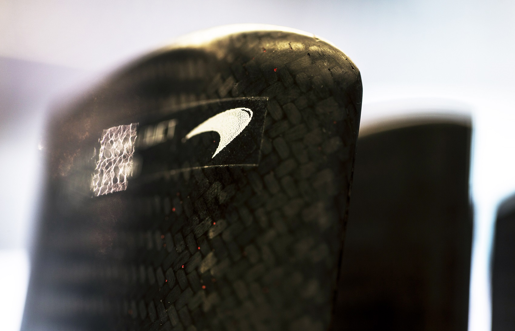 A Renault után a McLaren és az Aston Martin is a csőd szélén táncol!