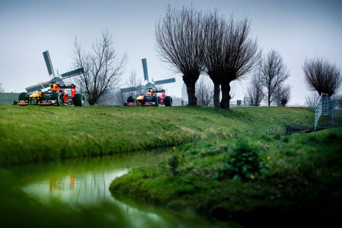 Max Verstappen, Alexander Albon, racingline.hu