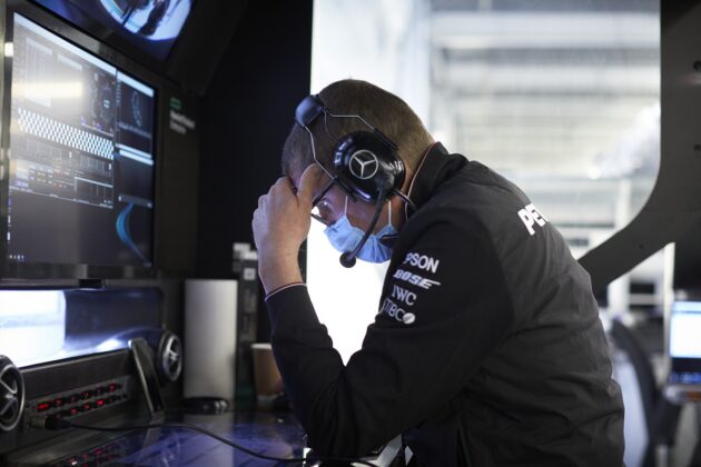 Mercedes, racingline