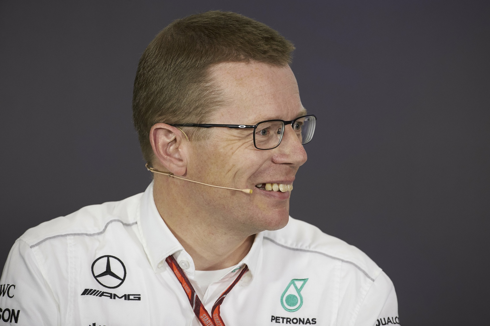 Andy Cowell, Mercedes, racingline