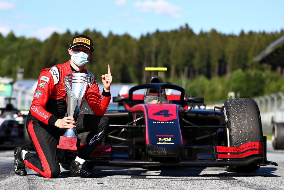 F2: Ilott nyert, Schumacher dobogós helyről esett vissza