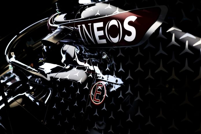 mercedes, fekete, racingline.hu