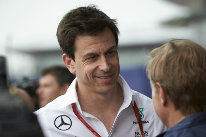 Mercedes, Toto Wolff, racingline