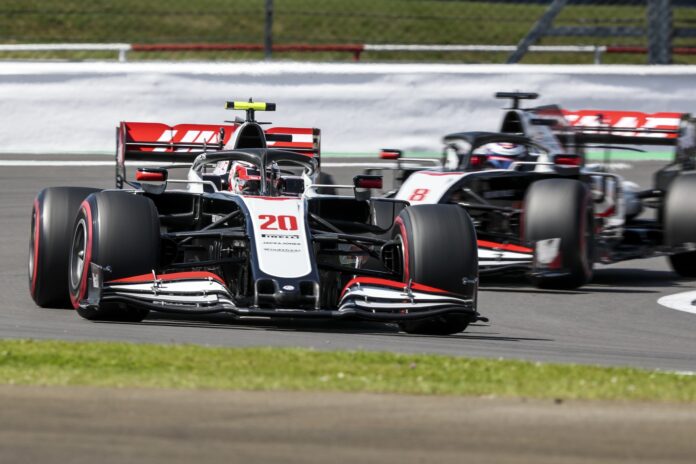 kevin magnussen, romain grosjean, haas