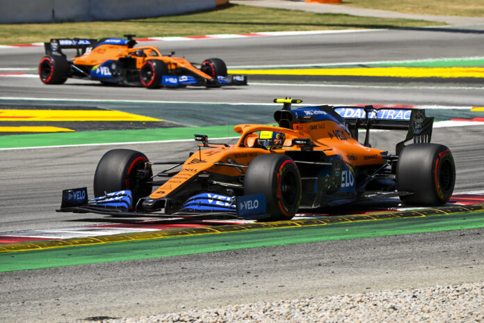 Lando Norris, McLaren Carlos Sainz,