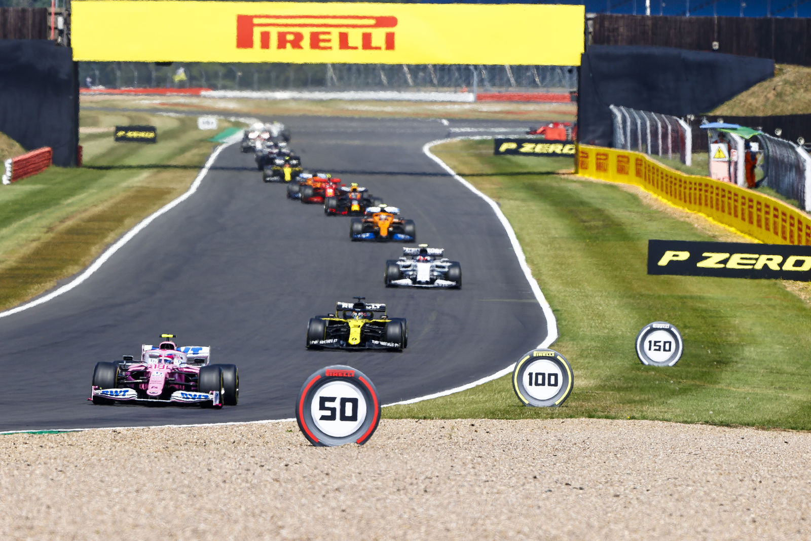 Közel 600 millió dollárt vesztett a Forma-1 a koronavírus miatt