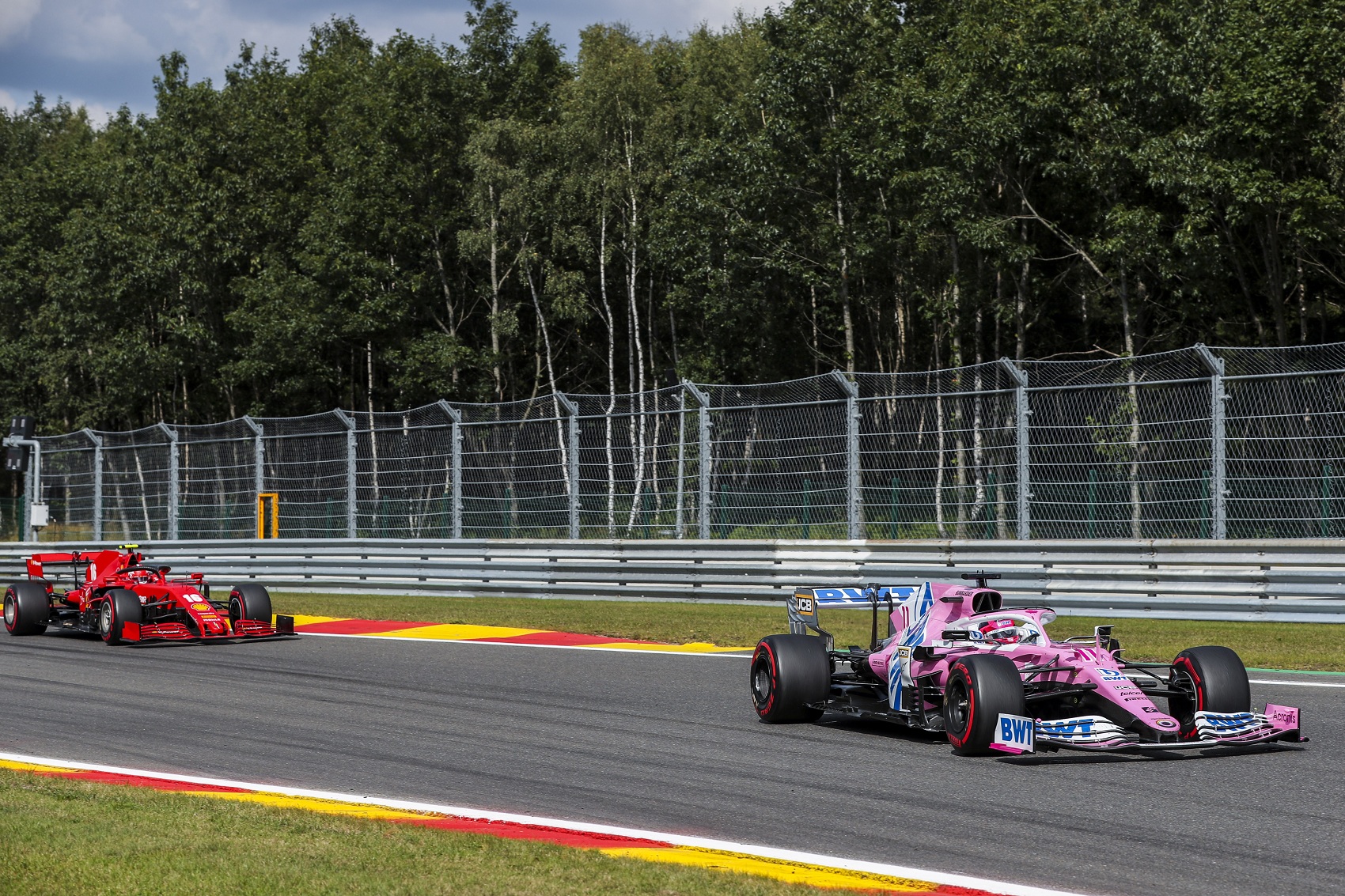 A Racing Point ismét megrovásban részesült, a Ferrari fellebbezett miatta