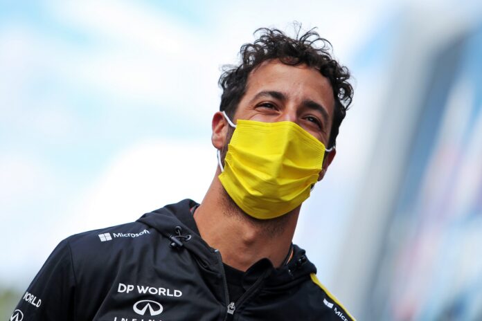 Daniel Ricciardo, Renault, racingline