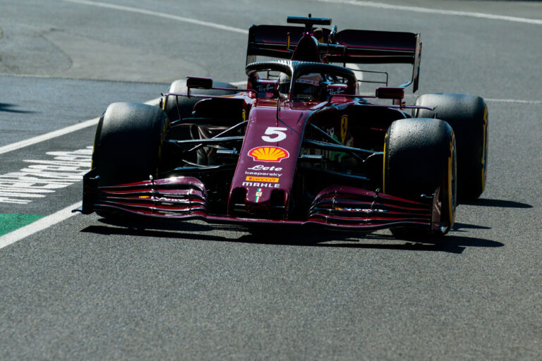 Sebastian Vettel, Ferrari, racingline