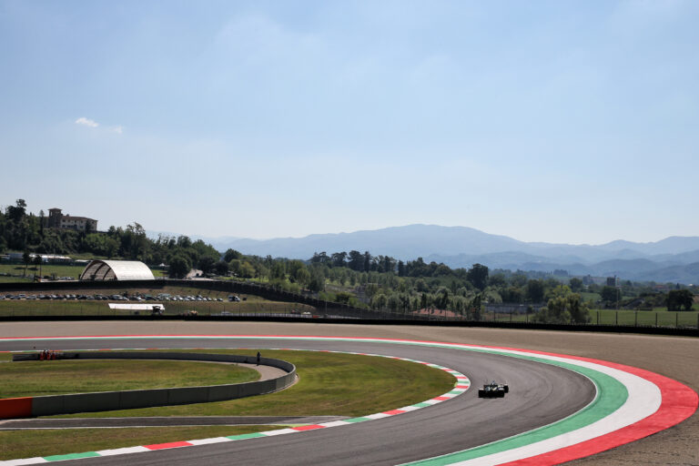 Renault, nap versenyzője