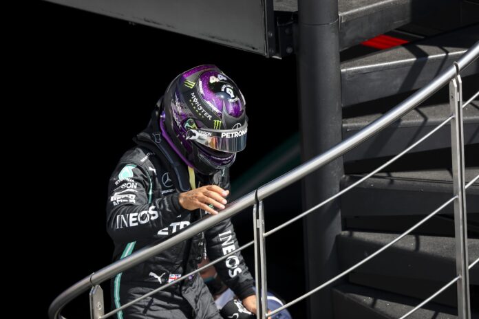 Lewis Hamilton, Mercedes, racingline, versenyzők, büntetőpont