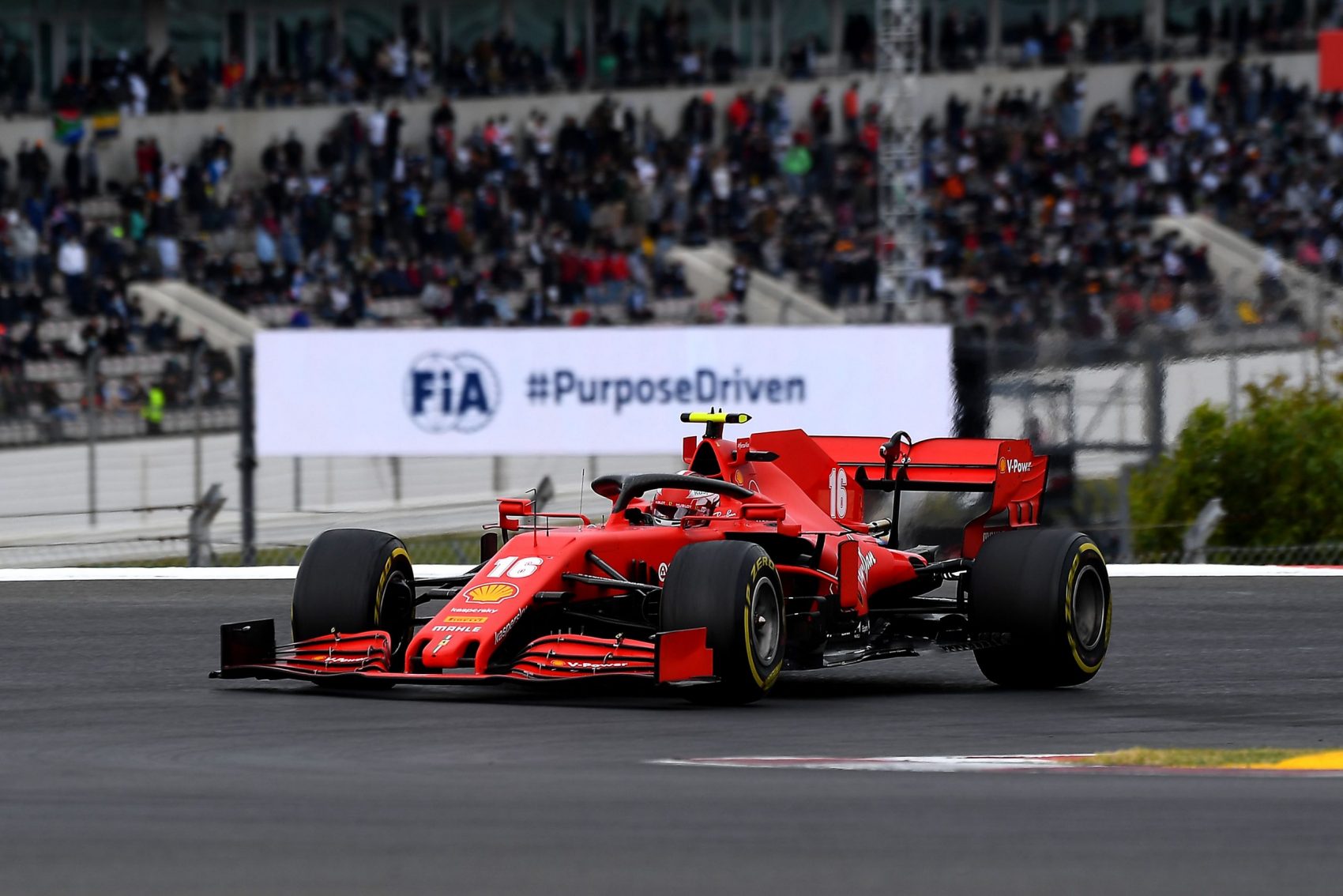 A Ferrari már tesztelte is a 2021-es padlólemezét Portugáliában