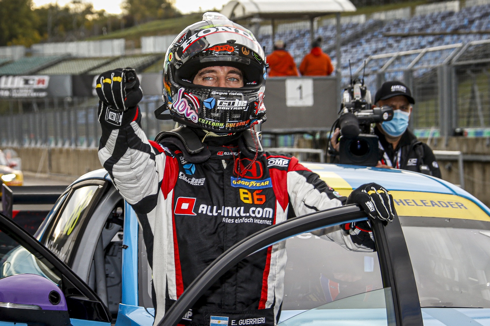 Visszatér a túraautós mezőnybe Michelisz korábbi bajnoki ellenfele