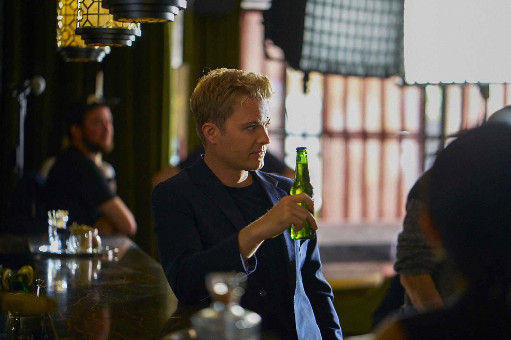 A valódi büntetés nem csekken érkezik – plakátkampánnyal küzd a felelőtlenség ellen a Heineken és az ORFK-OBB