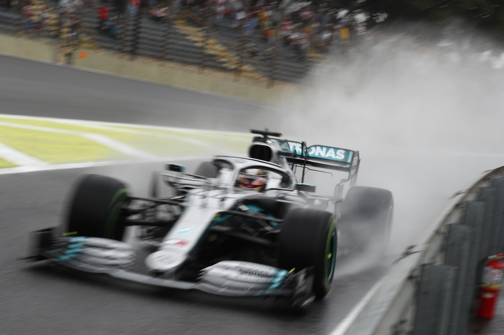 Hamilton választ kapott Rio MotorParktól a tiltakozása miatt