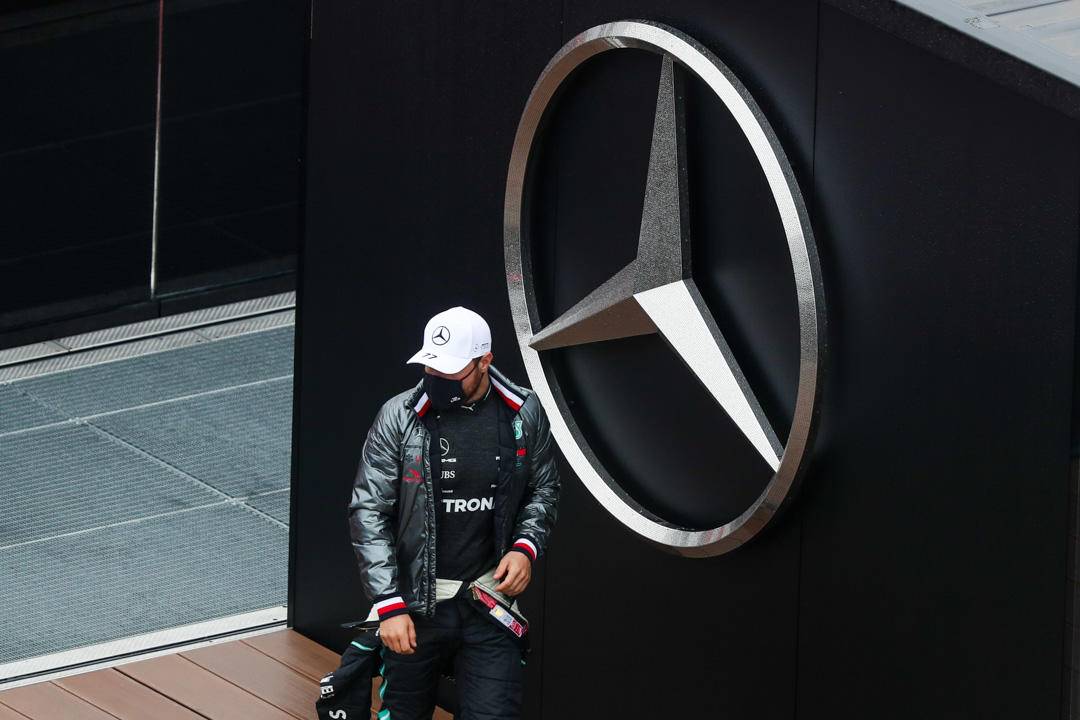 Eifel Nagydíj: Bottas az élen, jobban megy most a Ferrari