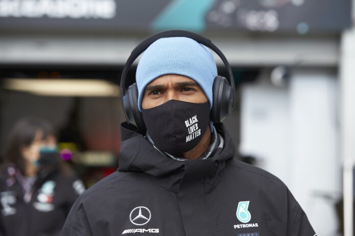 Lewis Hamilton, Mercedes, racingline