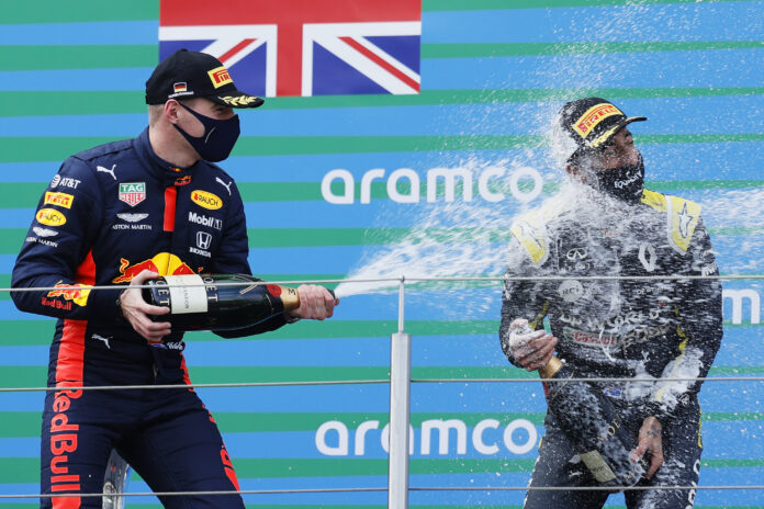 Max Verstappen, Daniel Ricciardo, racingline