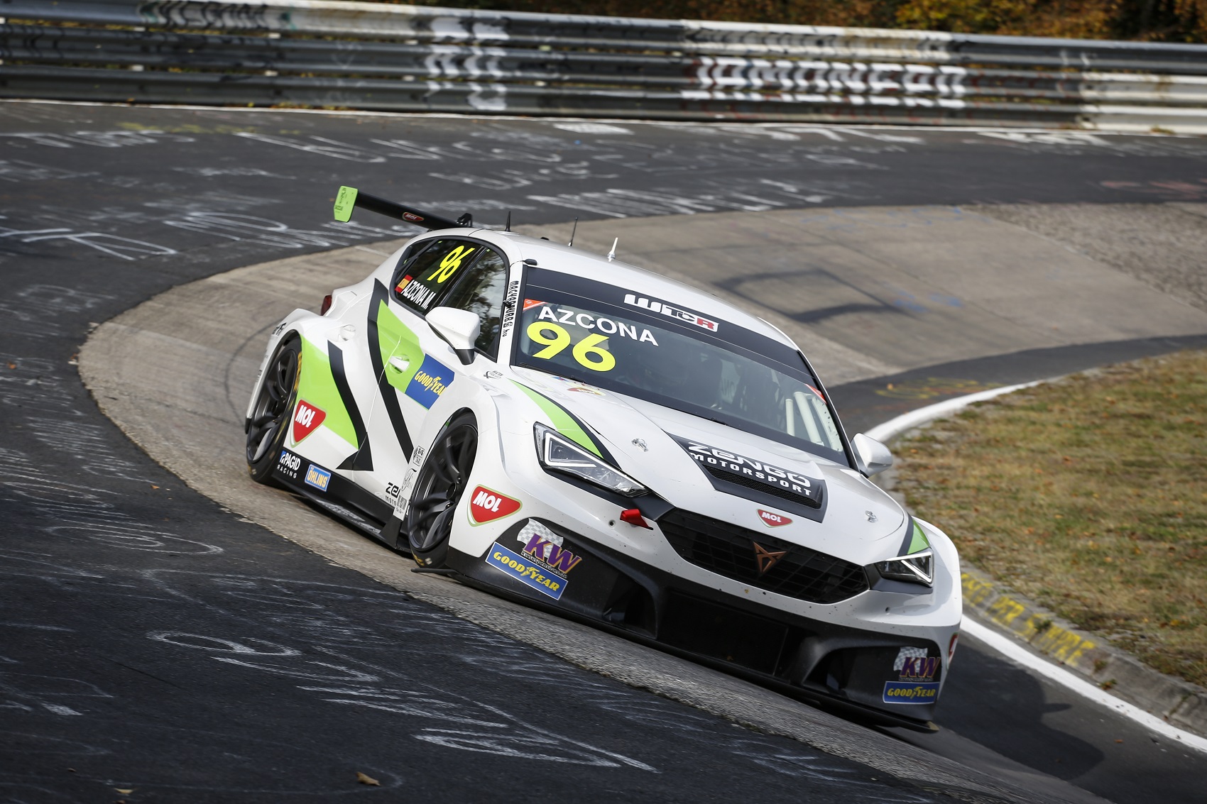 Veterán cseh túraautós csatlakozik a Zengő Motorsport mellé a WTCR-ben
