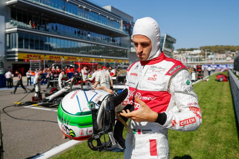 Giovinazzi, Racingline