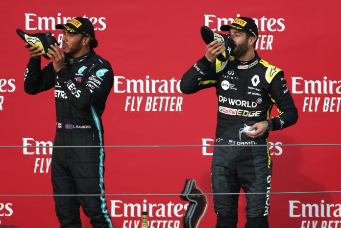 Lewis Hamilton, Daniel Ricciardo, Mercedes, Renault, shoey,racingline