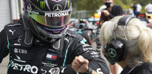 Lewis Hamilton, Angela Cullen