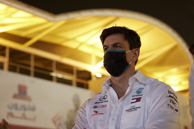 Toto Wolff, Mercedes, racingline