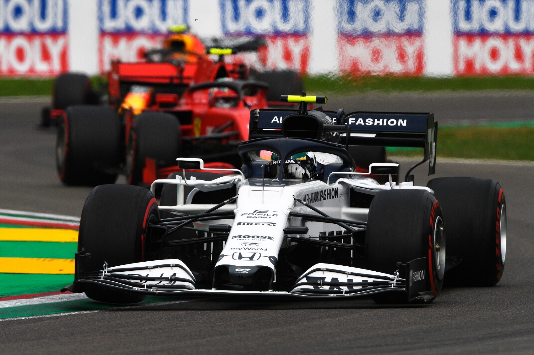 Gasly a Ferrarit célozta be a konstruktőri pontversenyben