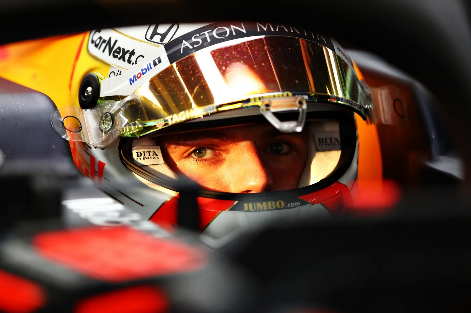 Verstappen az első szárnyat okolja a törökországi teljesítményért