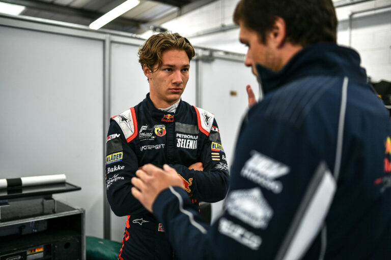 A Prema bejelentette második versenyzőjét is 2021-re