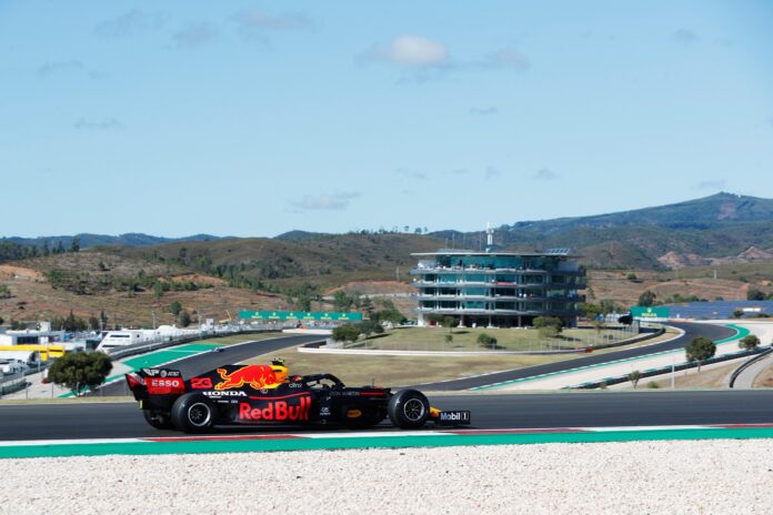 Alexander Albon, Red Bull, Portimao, Portugália, racingline.hu, f1