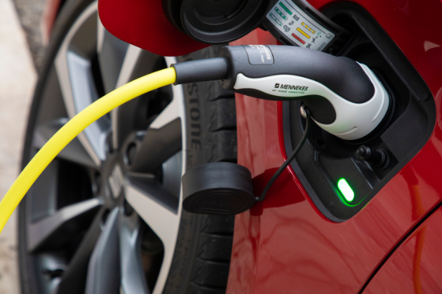 A „hibrid hajtású autók nem hosszú útra valók” és más téves állítások