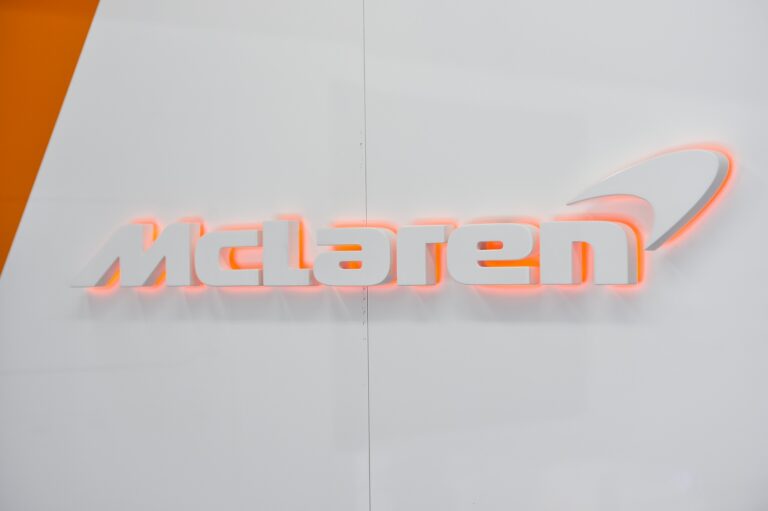 McLaren logo
