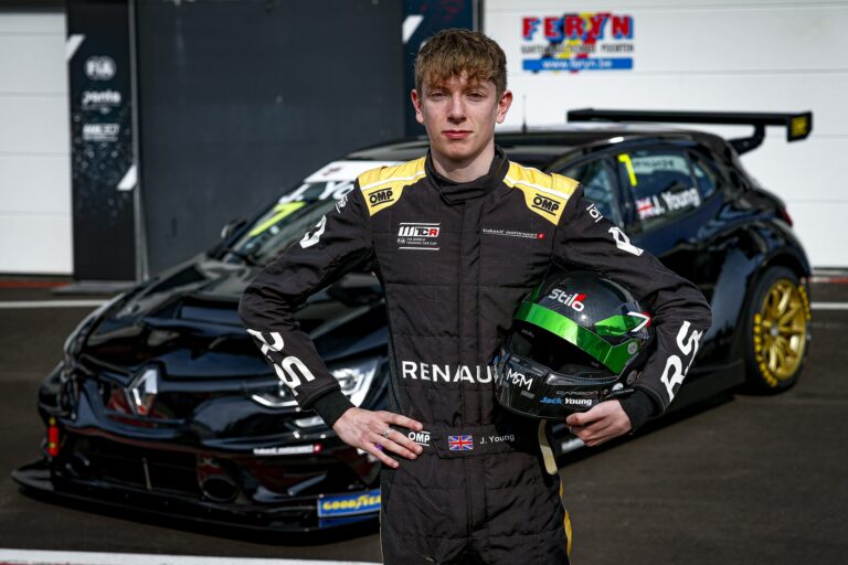 Jack Young, Vukovic Motorsport, Renault, WTCR, racingline.hu