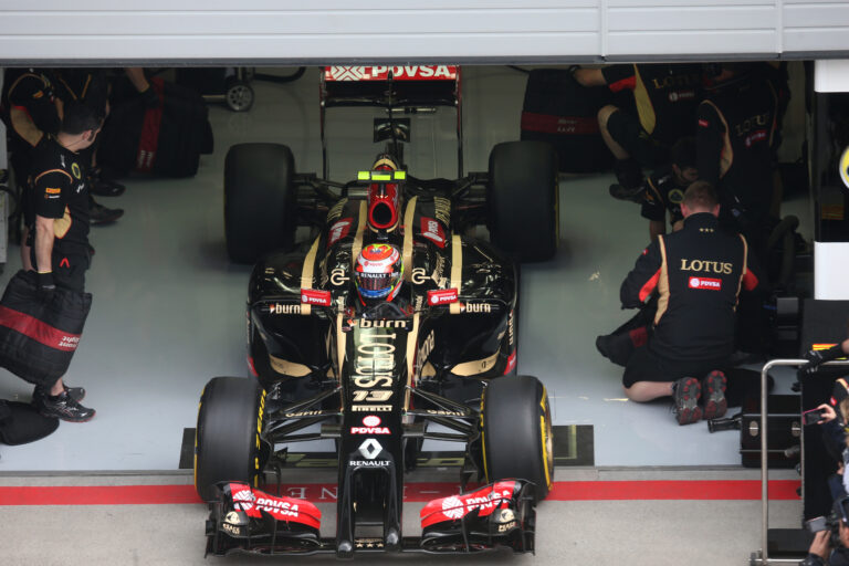 Maldonado, racingline