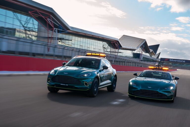 Aston Martin DBX Medical Car, Aston Martin Vantage Safety Car