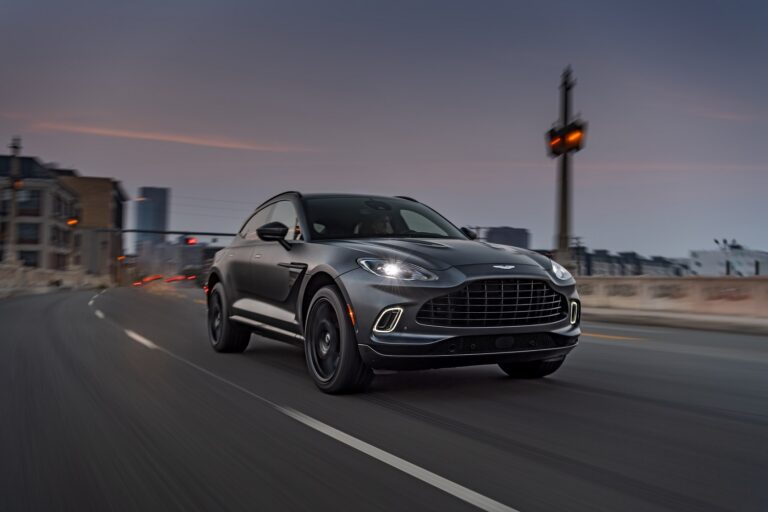 Aston Martin DBX, Stroll