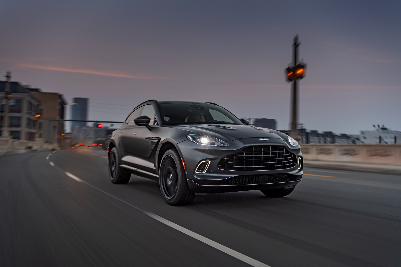Aston Martin DBX, Stroll