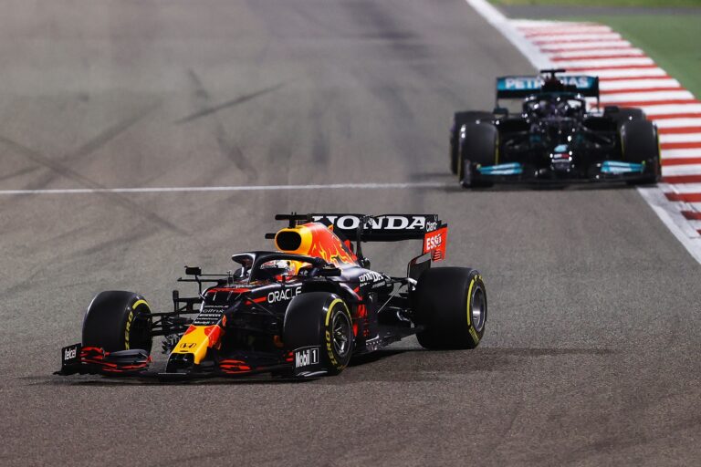 Max Verstappen, Lewis Hamilton, Red Bull, Mercedes