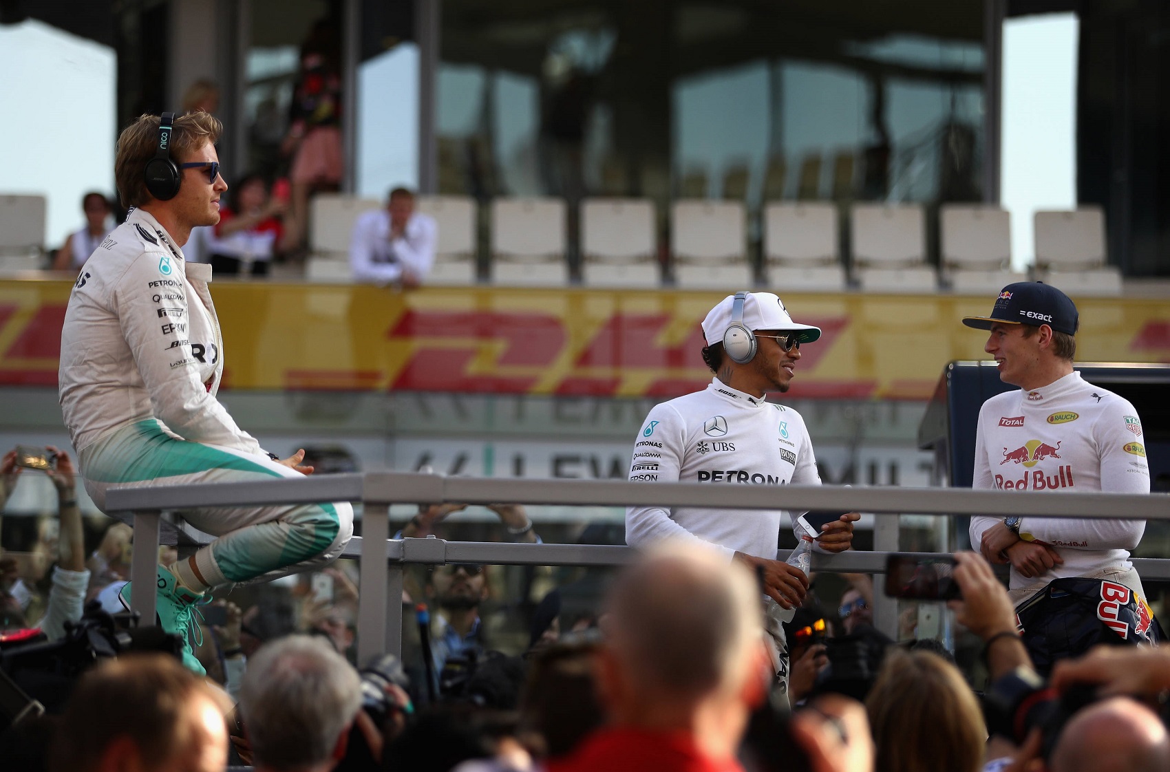 Rosberg közölte Hamiltonnal, hogy számítson rá, a hollandok kifütyülik