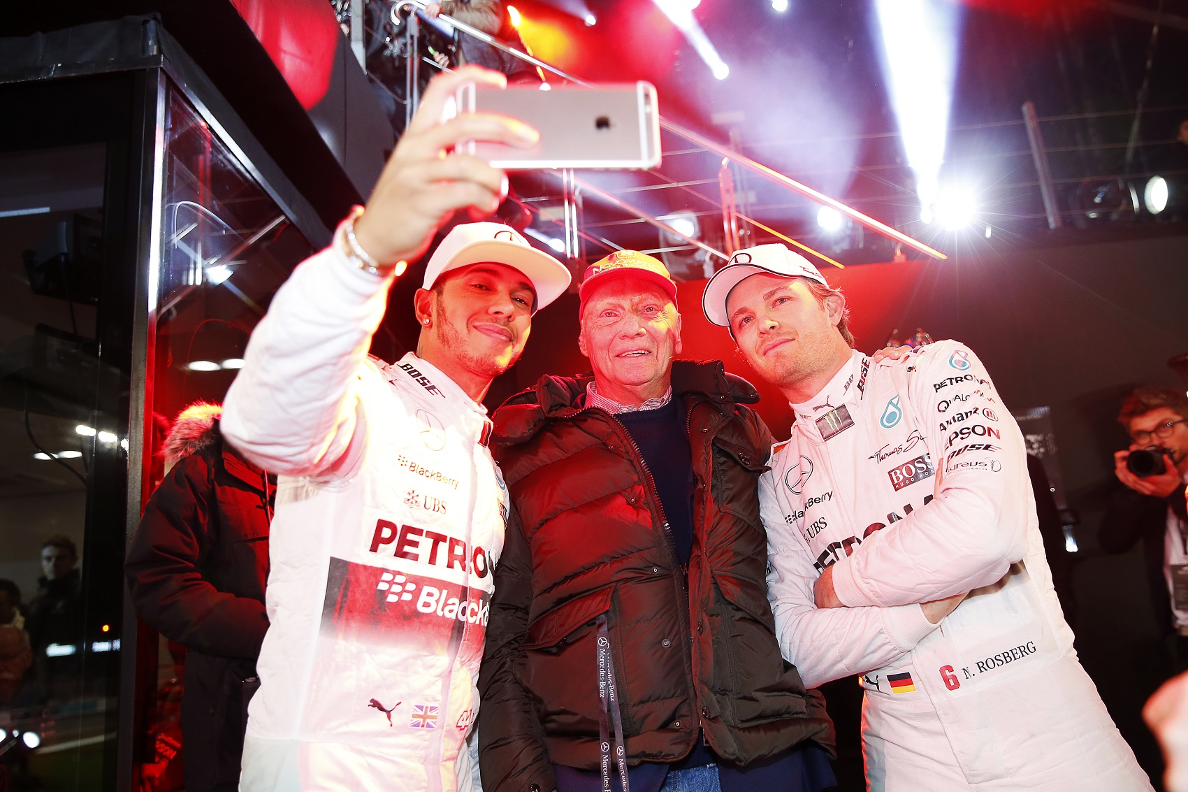 Lauda megpróbálta Rosberget a Mercedesnél tartani