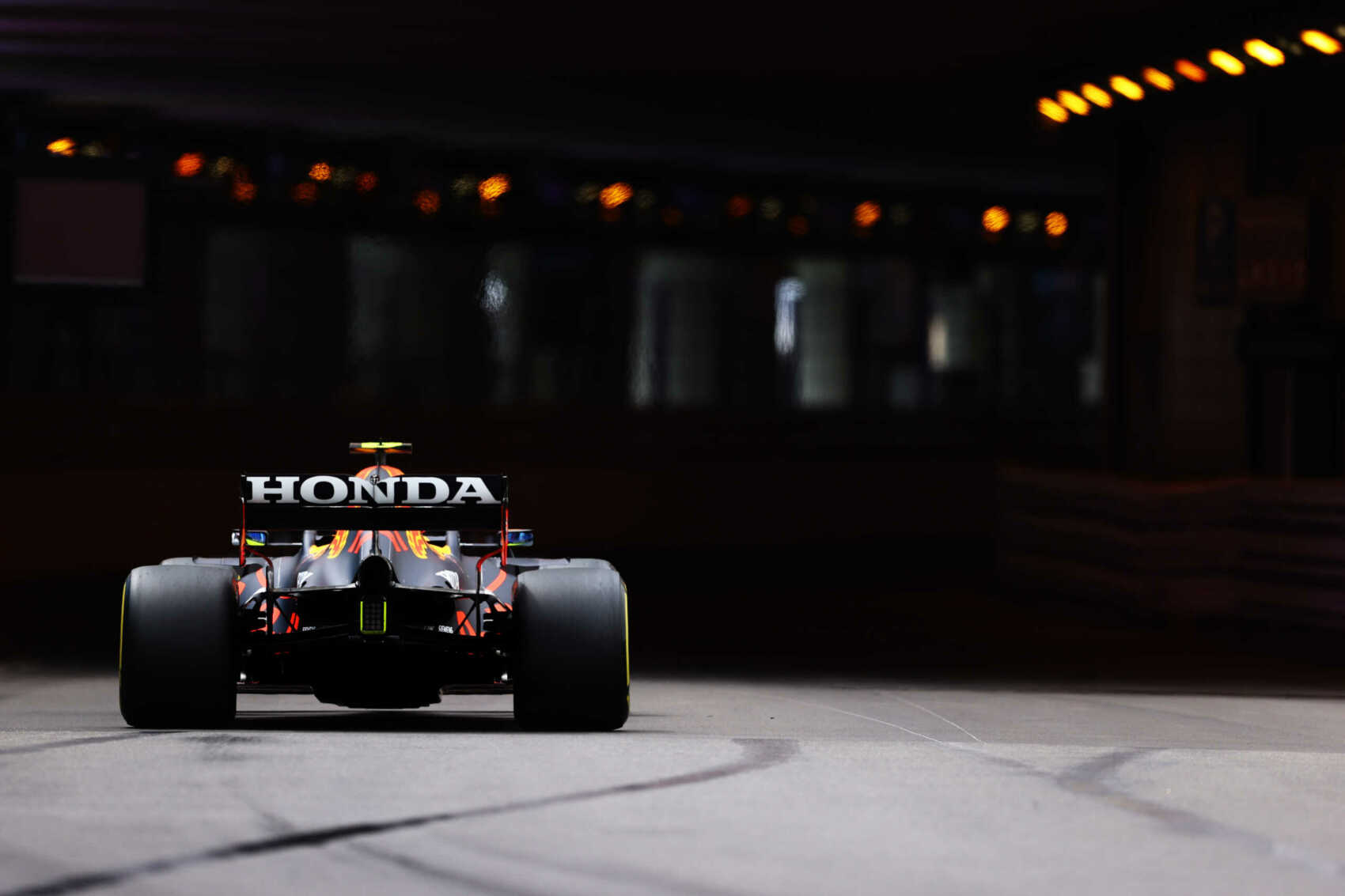 Sergió Pérez, hátsó szárny, racingline