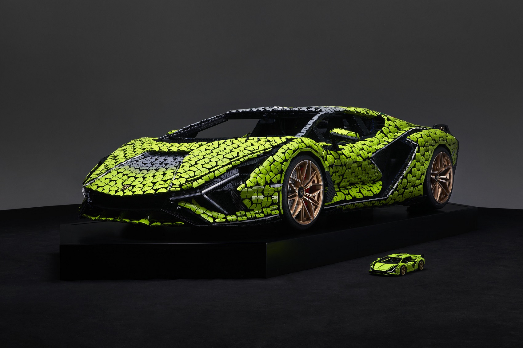 LEGO Technic Lamborghini Sian