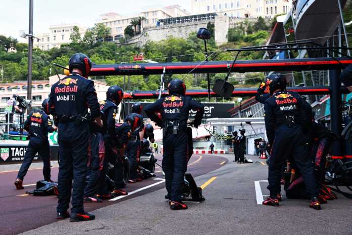 Re Bull, Pit Stop, boxkiállások