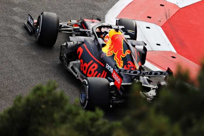 Max Verstappen, Red Bull, Pirelli