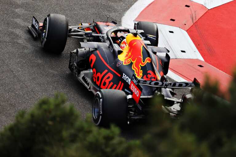 Max Verstappen, Red Bull, Pirelli